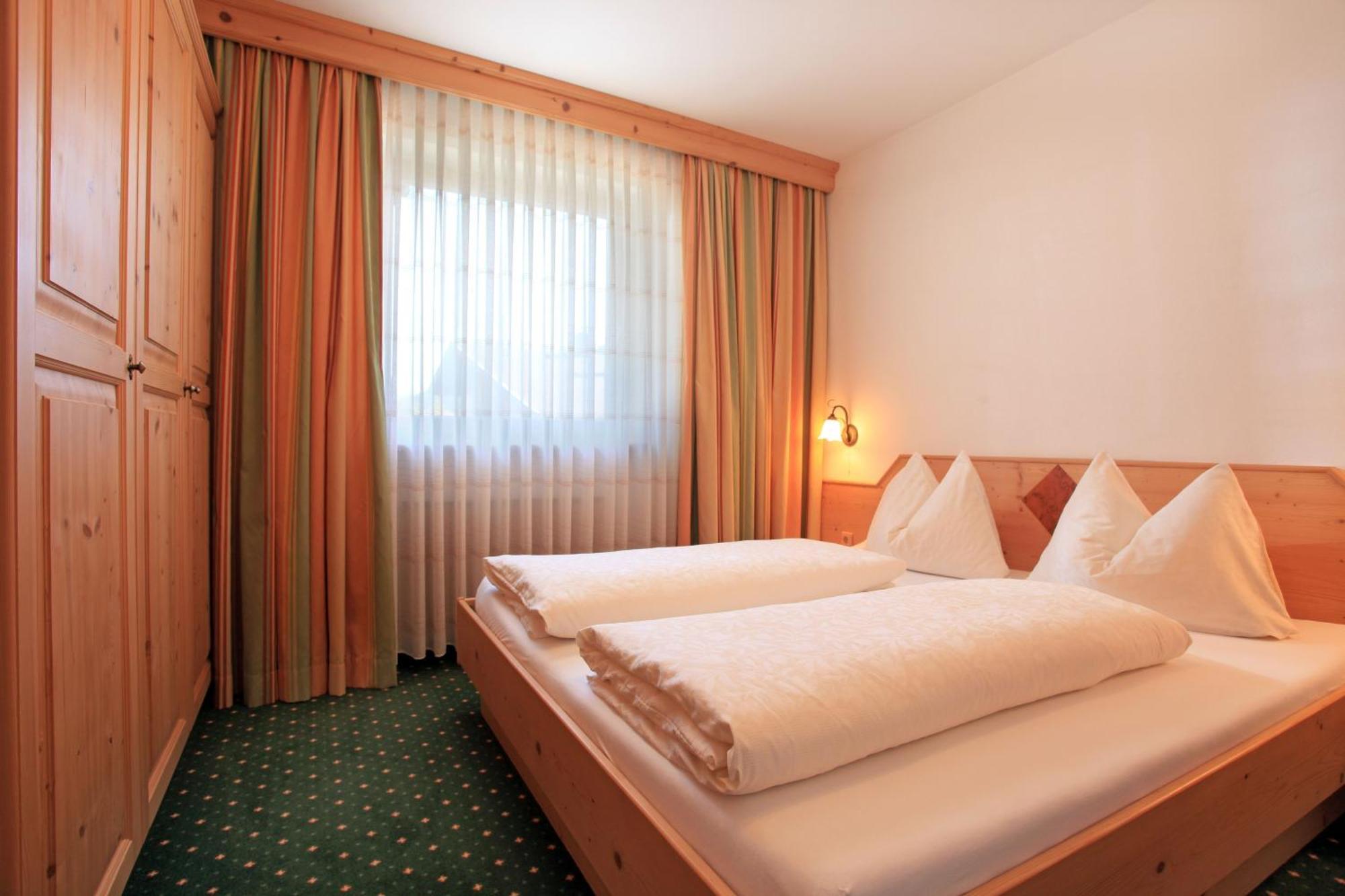 Landhaus Bachler Brixen im Thale Esterno foto