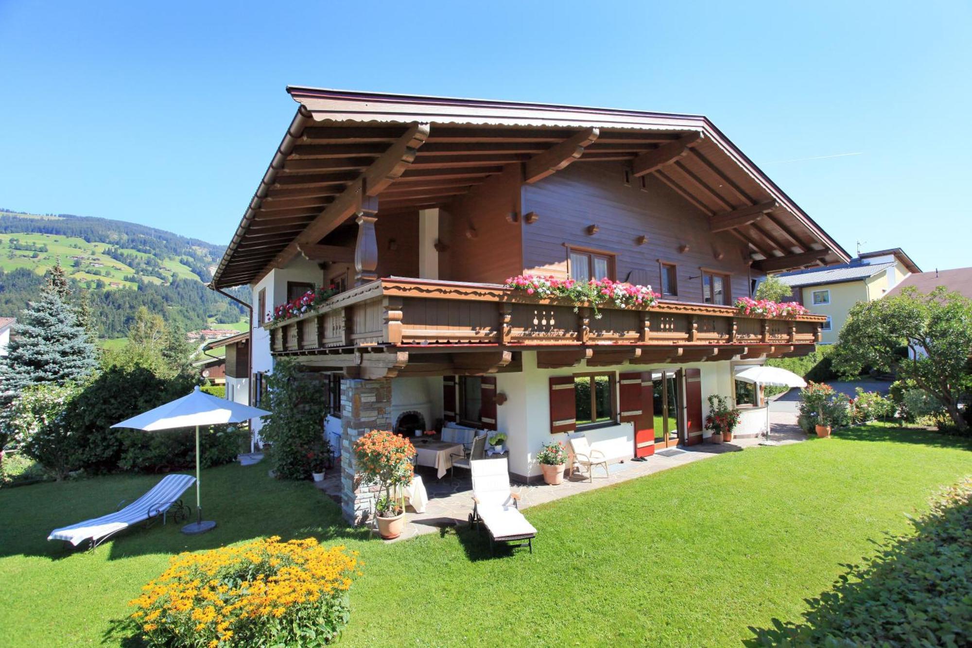 Landhaus Bachler Brixen im Thale Esterno foto